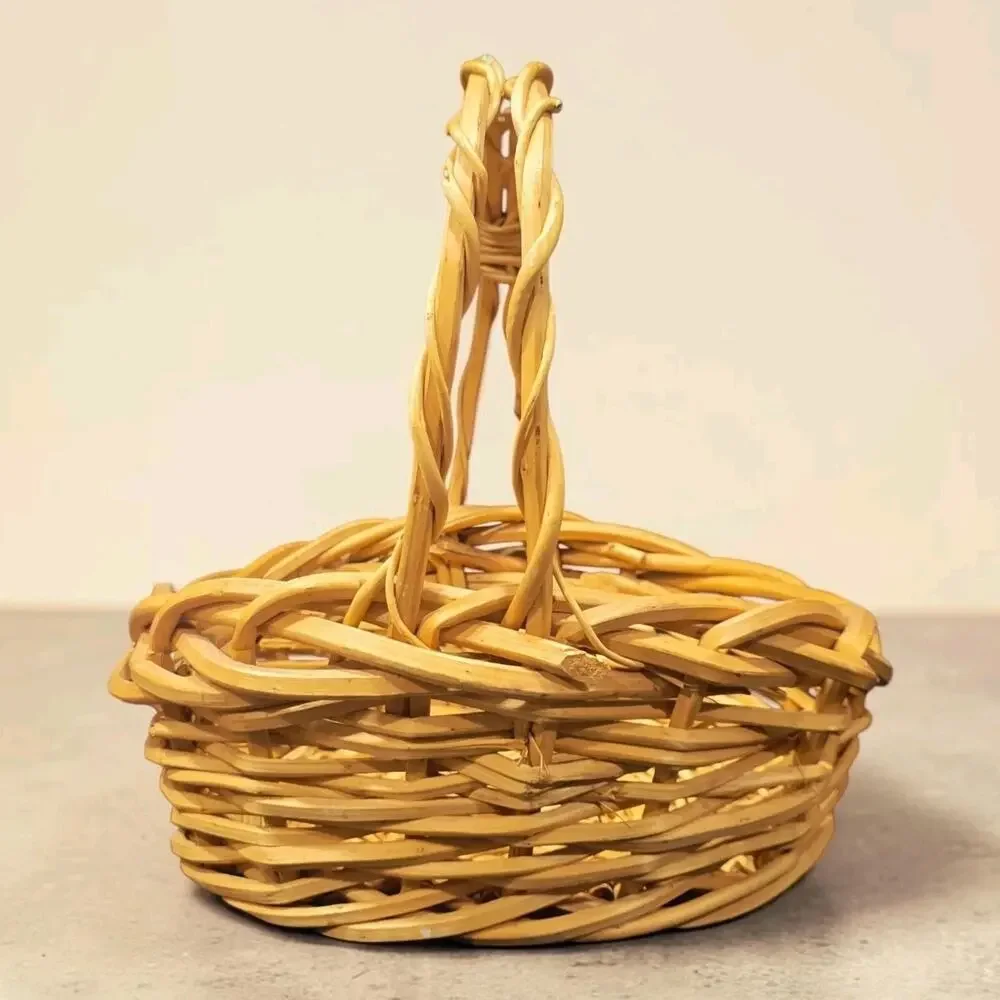Vintage Wicker Willow Gathering Basket 14.5